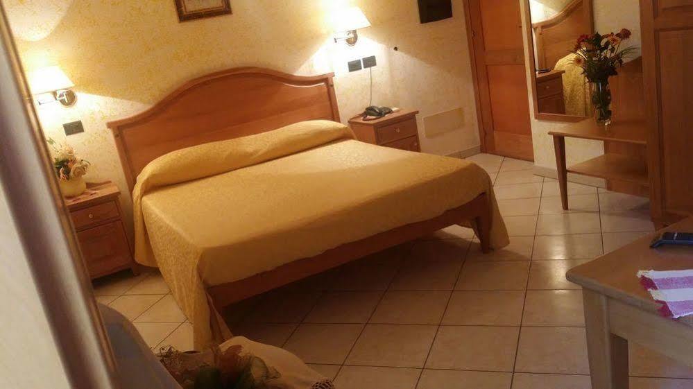 Hotel Mistef Falerna Kültér fotó