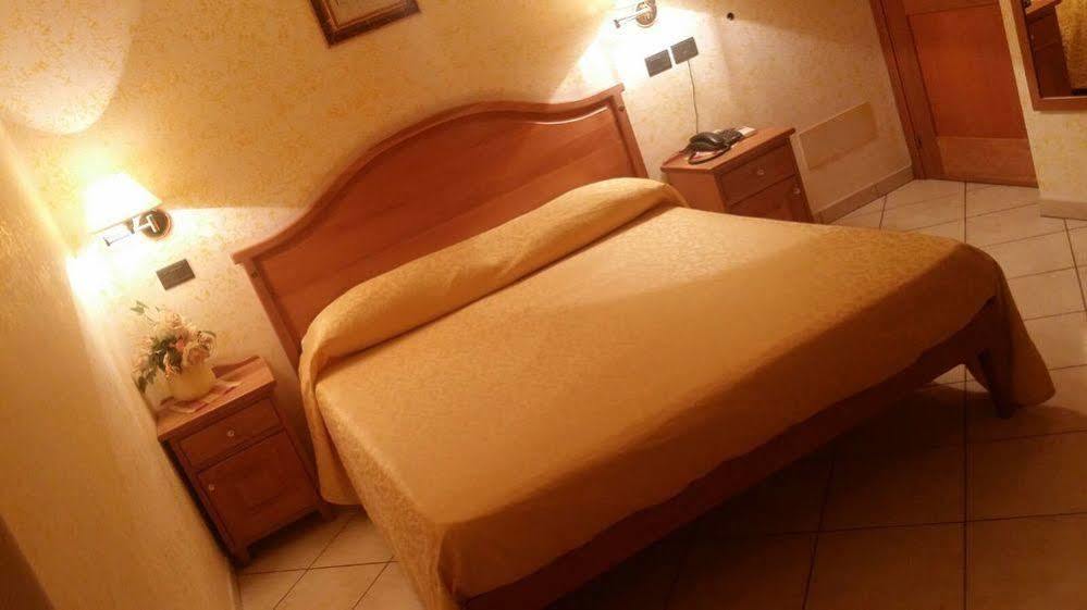 Hotel Mistef Falerna Kültér fotó